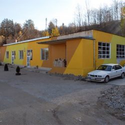 Традиционна автентична българска керамика и сувенири от Илиев ЕООД Троян